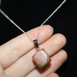 NWoT Unakite stone necklace silver chain